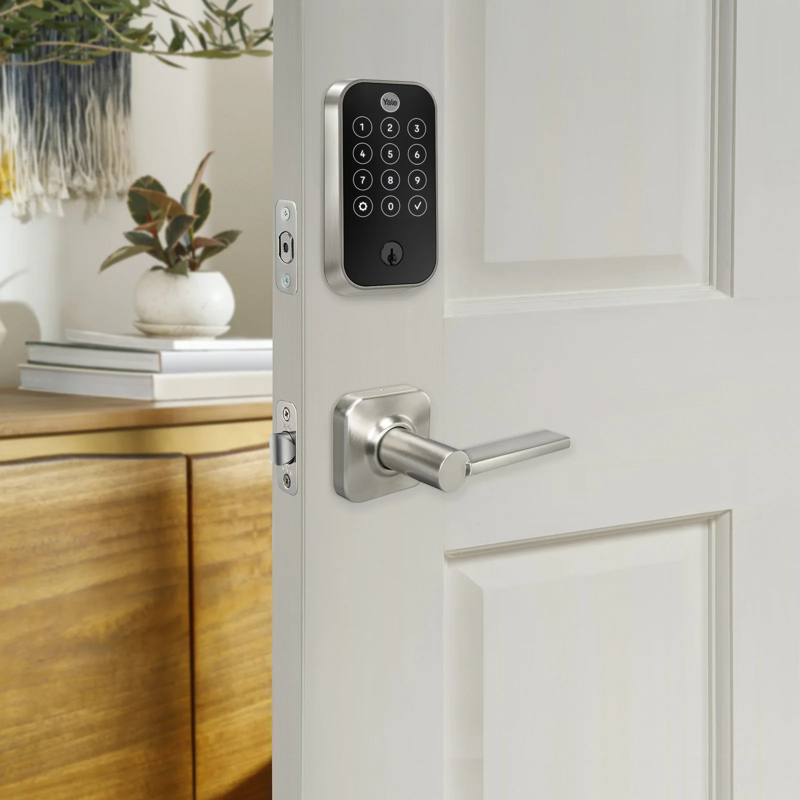 Yale Assure Lock 2 Touch with Bluetooth and Valdosta Lever - Image 5