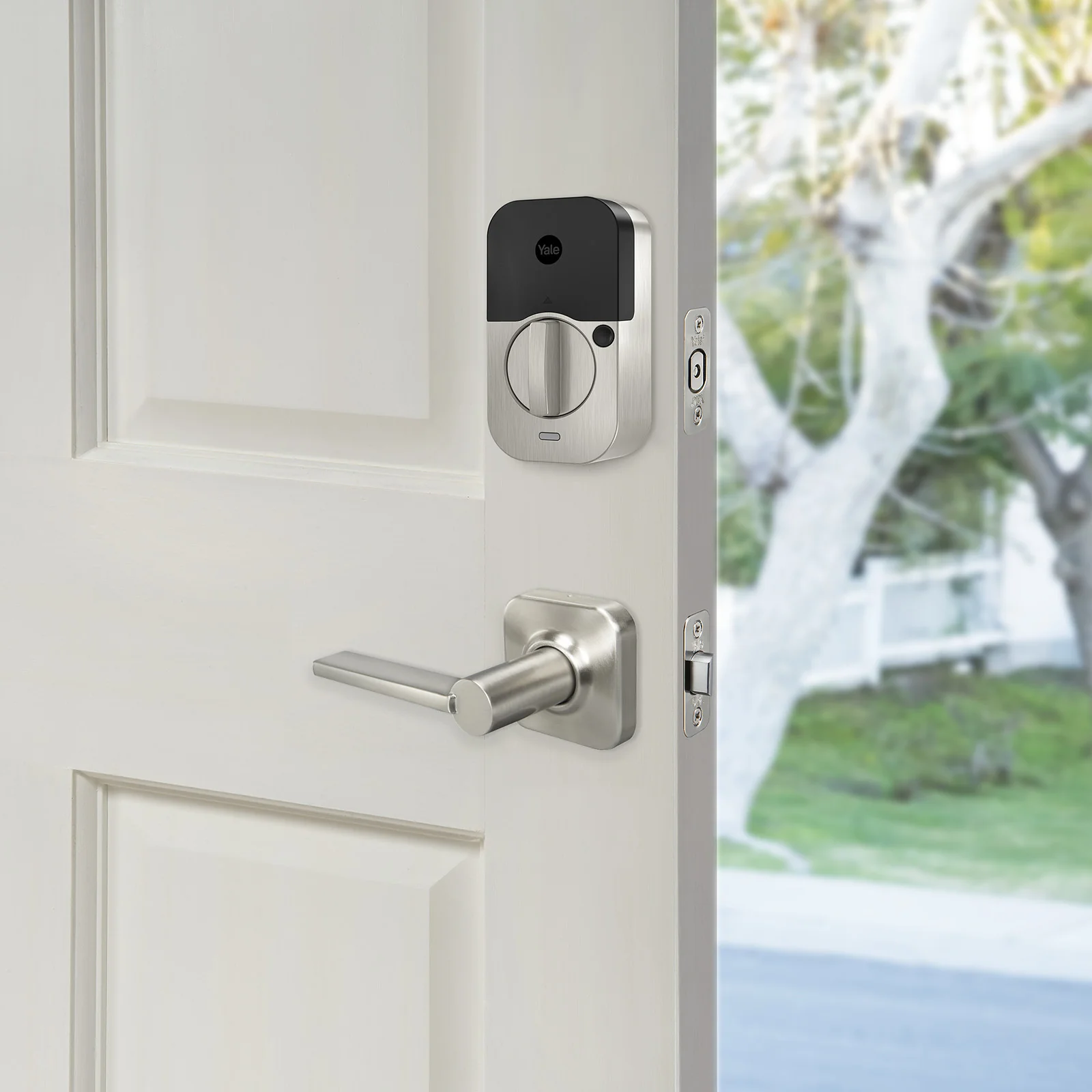 Yale Assure Lock 2 Touch with Bluetooth and Valdosta Lever - Image 6